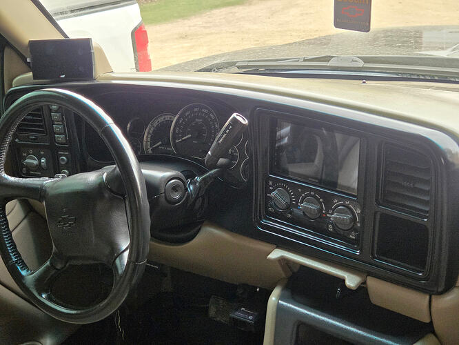 GMT800 99-02 Double Din Swap with a Kenwood DMX709S head unit and DNA Motoring Bezel.